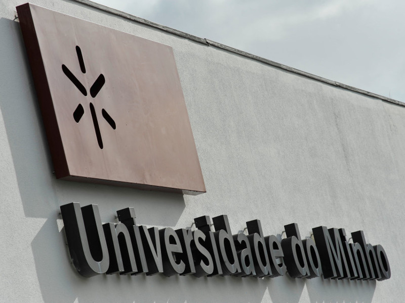 Sobre Escola de Economia e Gestão recebe Custódio Oliveira