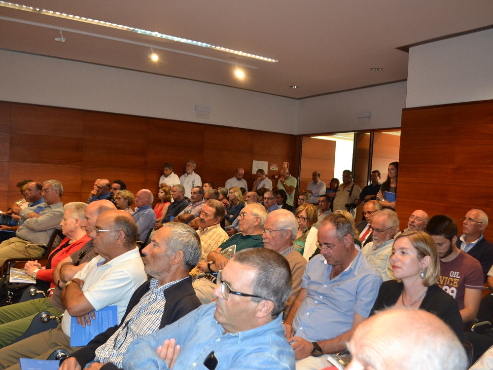 Omnisinal Edições apresenta o Livro Uma visão de Oliveira de Azeméis